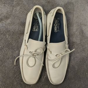 Cream Salvatore Ferragamo driver loafers